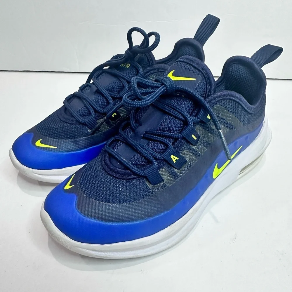 Nike kids Dark Blue and neon Sneakers Sz. 11.5